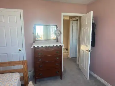 A private furnished room is immediately available near McLaughlin and Wanless in Brampton. A clean a...