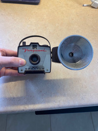 Save 50%…..Vintage 1961 Vanguard Spartus Camera with Flash