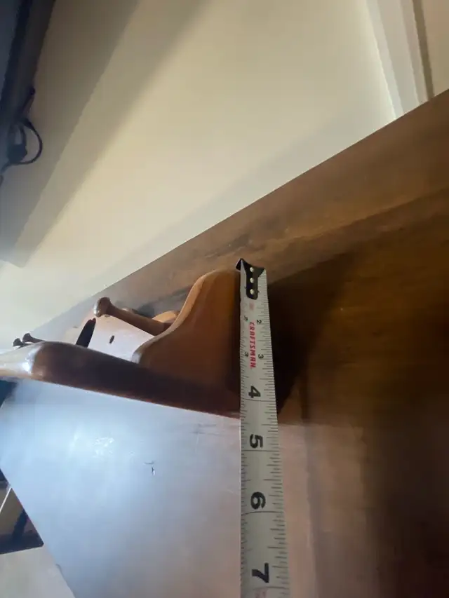 Vintage Wooden Wall Shelf w/ Apple Cut‑Out – 31”  in Home Décor & Accents in Ottawa - Image 7