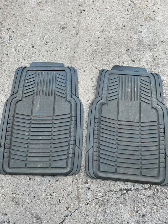 Floor mats Grey in Other Parts & Accessories in Regina