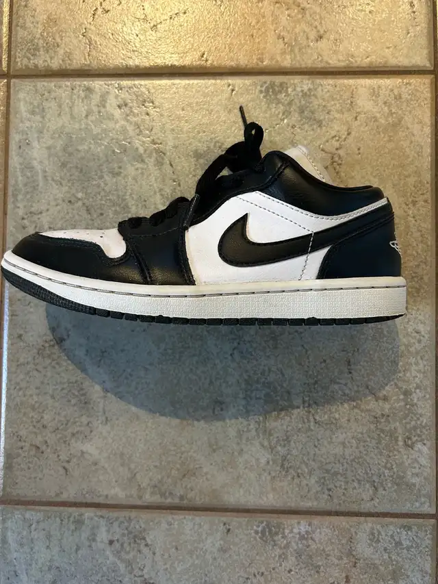 Chaussures Air Jordan Panda  in Women's - Shoes in Longueuil / South Shore - Image 4