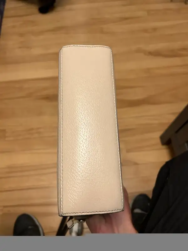 Authentic Kate Spade Purse / Crossbody Purse in Women's - Bags & Wallets in Dartmouth - Image 6