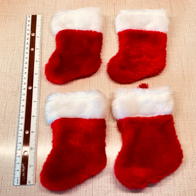 Vintage Mini Christmas Faux Fur Stocking in Holiday, Event & Seasonal in Winnipeg - Image 2