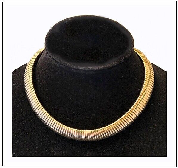 GOLD WIDE ROUNDED CLEOPATRA STYLE CHOKER NECKLACE in Jewellery & Watches in Oshawa / Durham Region