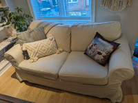 Comfortable and cozy couch in King West - pickup by May 2