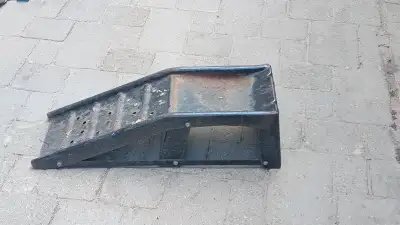 2x 9000 lbs capacity car/pickup truck ramps for sale