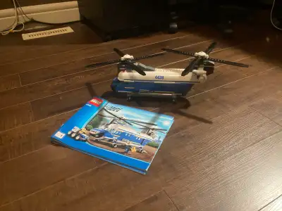 LEGO City Heavy Duty Police Helicoptor Set 100% Complete With Mini-Figs. - White and light grey piec...