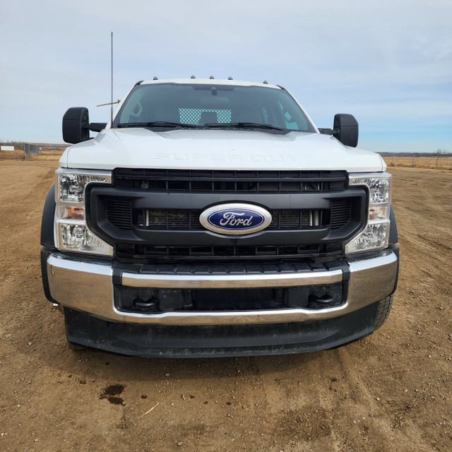 2022 Ford F-550 Chassis Lariat 4x4 SD Crew Cab DRW in Cars & Trucks in Strathcona County - Image 3