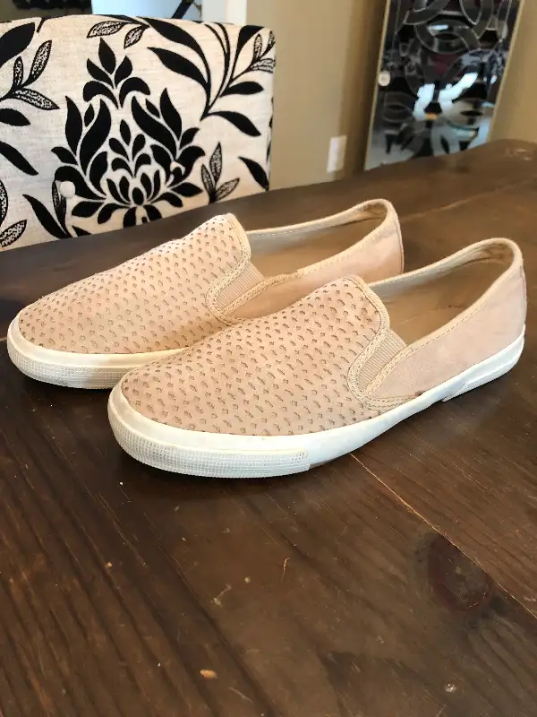 Women’s Shoes in Women's - Shoes in Sudbury - Image 3