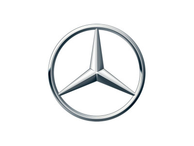 Mercedes service and repair mechanic