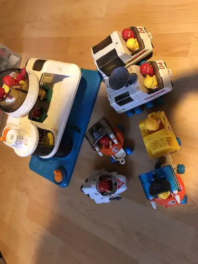 Lil’ playmates space station, View more