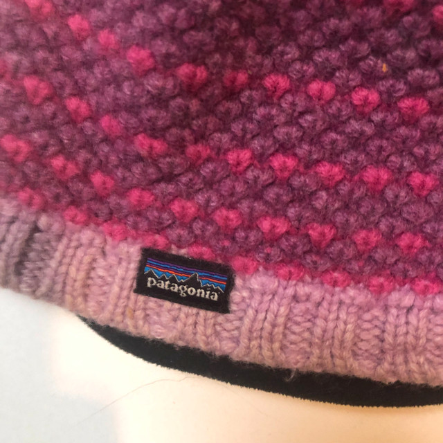 Patagonia Kids Toque in Kids & Youth in Guelph - Image 3