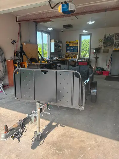 Great utility trailer , easy to use, 2 inch hitch, 4x8 bed. 950 obo