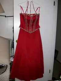 Womens Floor Length Scarlet Red Gown