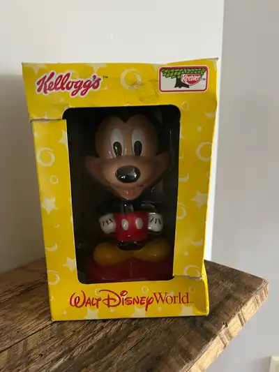 Mickey Mouse Bobblehead WALT DISNEY WORLD 8" Large NIB Kellogg’s Keebler Gift New In Box .