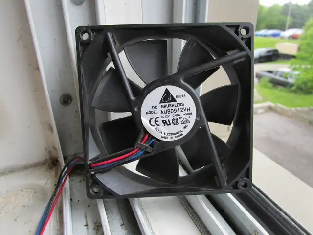 PC Computer case cooling fans in System Components in Markham / York Region - Image 3