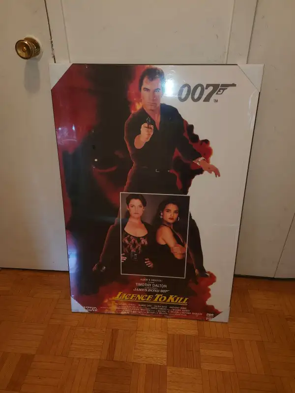 007 License To Kill 1989 Timothy Dalton poster mounted on press in Arts & Collectibles in City of Toronto - Image 2