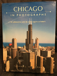 CHICAGO IN PHOTOGRAPHS HARDCOVER & PLAQUE