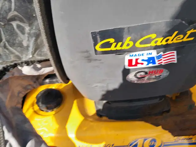 Cub Cadet in Snowblowers in Barrie - Image 5