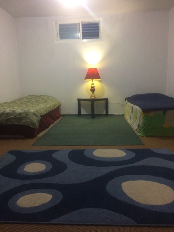 Basement Room for Rent for Students near York University Room Rentals