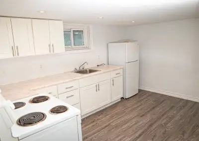Apartment for Rent- Bathurst/Wilson