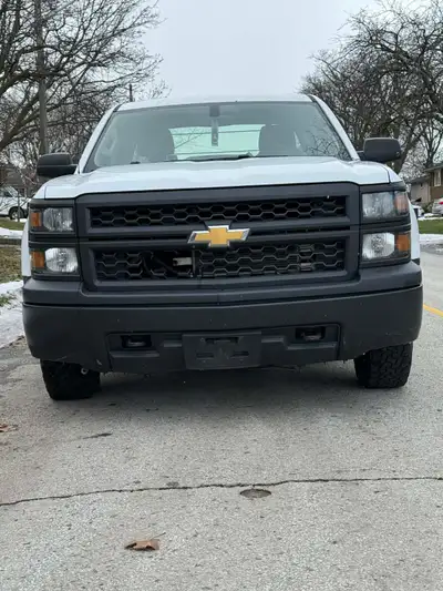 Selling my 2015 chevy silverado Has 180k on it in good shape no rust 4x4 on time oil changes has a b...