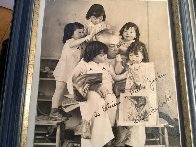 Vtg Orig Picture of Dionne Quintuplets Signed by Dr. R. Dafoe in Arts & Collectibles in Belleville - Image 3