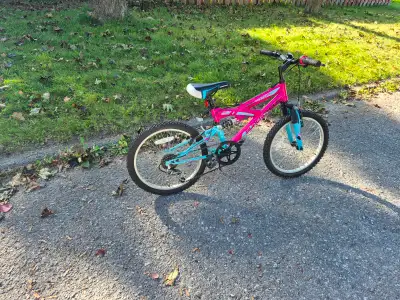 Supercycle girls Momentum bike with 20" tires, View more
