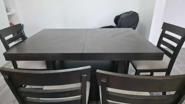 Solid Wood Extendable Dining Table Set – 4 Chairs + Storage Benc in Dining Tables & Sets in Markham / York Region - Image 10