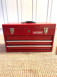 Craftsman red 3 drawer tool chest + tools. 