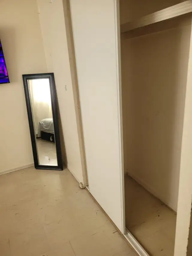 A private room for rent in a two bedroom apartment in Room Rentals & Roommates in City of Toronto - Image 5