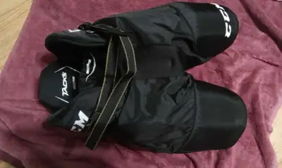 CCM Tacks Youth Hockey Pants (size Small), View more