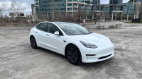 Tesla Model 3 Lease Takeover/Transfert de Bail - low km!!