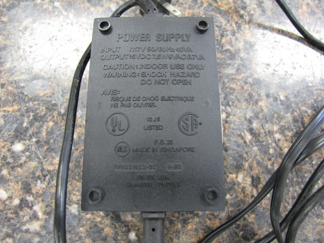 Commodore Power Adapters in Other in Burnaby/New Westminster - Image 4