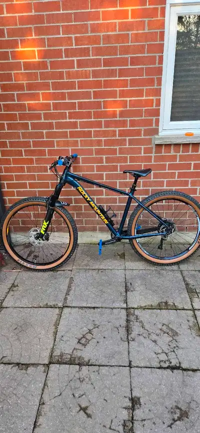 Selling my Rocky Mountain Growler 20 The only thing stock is thw frame. And front rim. Used just las...