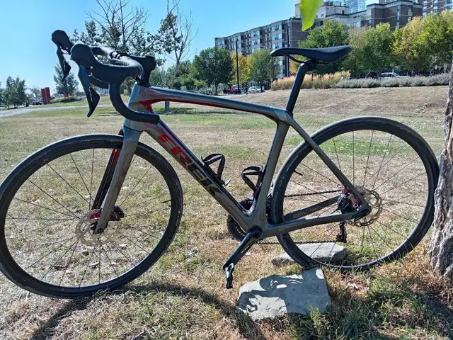Trek Domane SL5  in Road in Calgary - Image 3