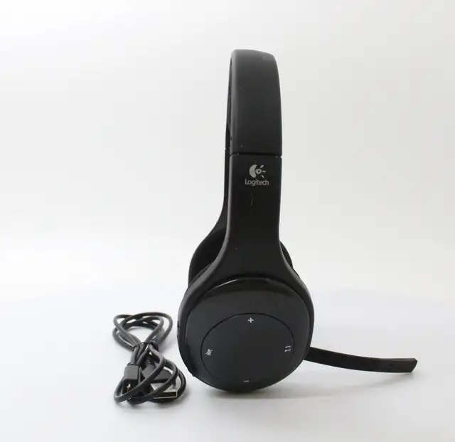 Logitech H800  USB Wireless Bluetooth  Headset with Mic in Desktop Computers in Windsor Region - Image 3