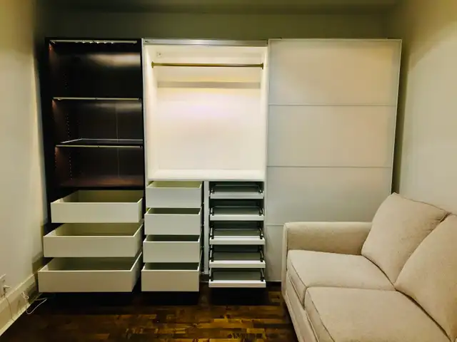 FURNITURE ASSEMBLY570149418314639361
