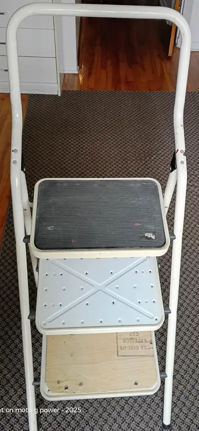 Echelle 36" Ladder, View more