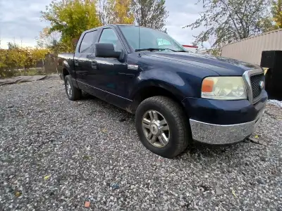 2006 f150 235000 kms Auto 4x4 runs good Trailer hitch. Asking $3500.