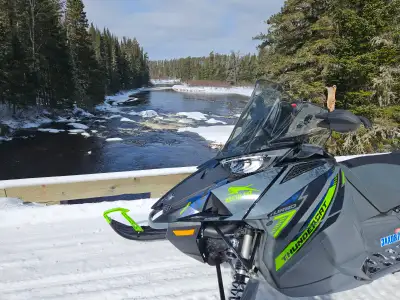 One owner, warranty until April 2026, Very clean sled, 192 studs (1.575" Gold Diggers), TD stage 1 E...