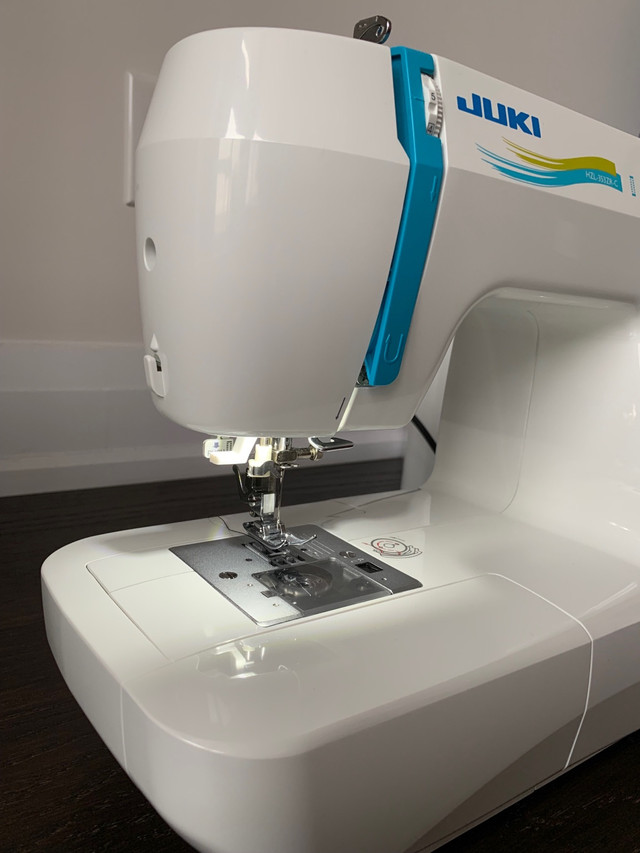 JUKI sewing machine  in Hobbies & Crafts in City of Toronto - Image 3