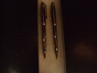 SILVER AND GOLD BALL POINT PEN AND PENCIL Belleville Belleville Area Preview