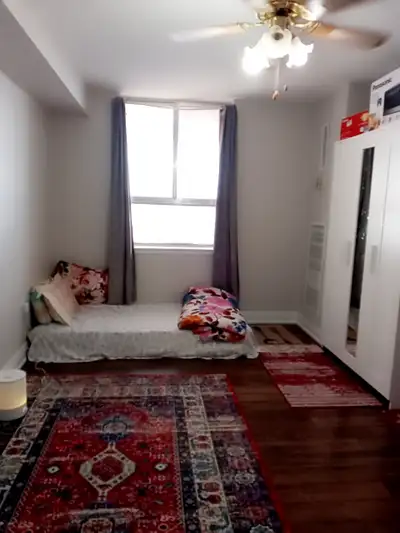 Room available for rent for female roommates