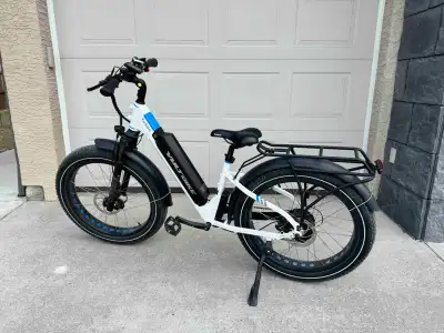 Voltbike 750 Yukon Step-thru Ebike   Great condition only 536km, View more