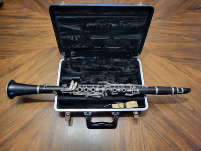 Selmer Signet Special Bb Clarinet - CHEAPER THAN RENTING!, View more