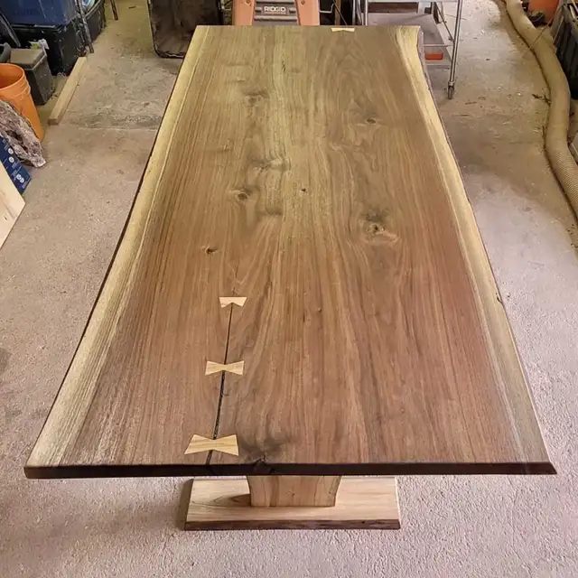Liveedge Walnut Dining table in Dining Tables & Sets in Muskoka - Image 4