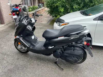 Yamaha smax 2020, 155 cc with 3000 k on it. Perfect condition.