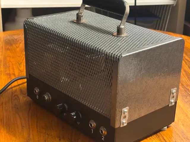 1957 FENDER 5f2a PRINCETON TWEED TUBE HEAD CLONE in Amps & Pedals in Ottawa - Image 5