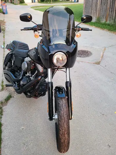 2010 Dyna Fresh Safety 42,xxx km New saddleman seat New rear shocks Front end has low rider S intern...